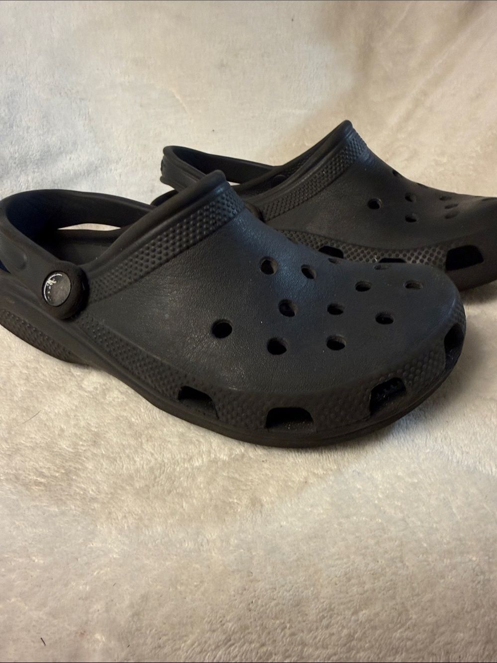 CROCS Classic Black Clog Slip-Ons
